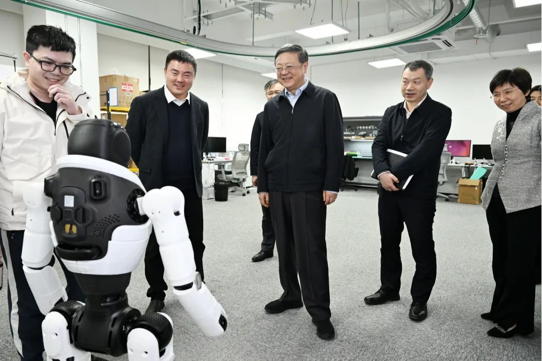 上海市委书记陈吉宁专题调研pg大满贯机器人